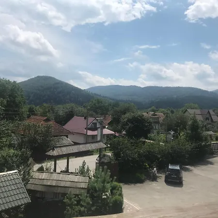 Guest house Pidkova чан сауна приймаємо групи до 70людей Pystan