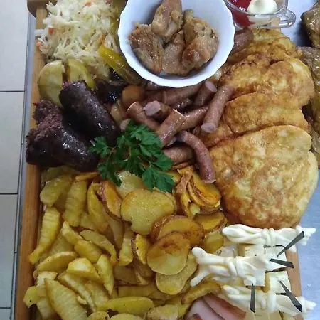 Guest house Pidkova чан сауна приймаємо групи до 70людей